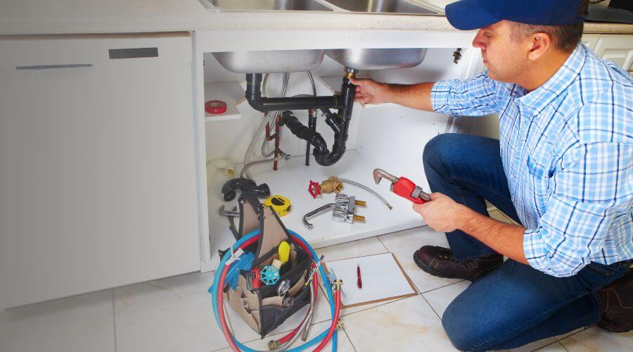 Local water heater installation in East Alton, IL